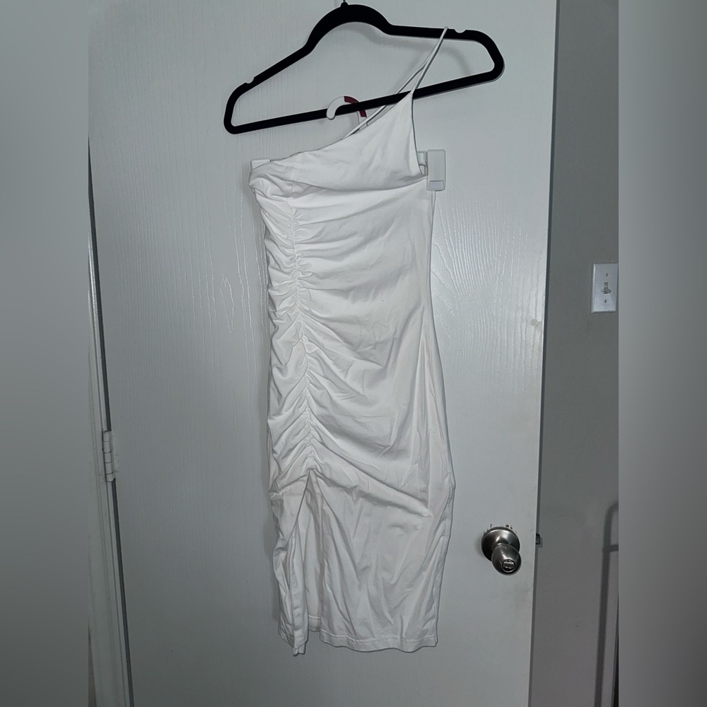 Superdown, white one shoulder midi. XS